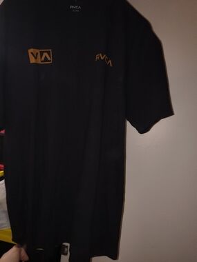 RVCA Men's Black Logo T-Shirt with Gold Accents NWT XL